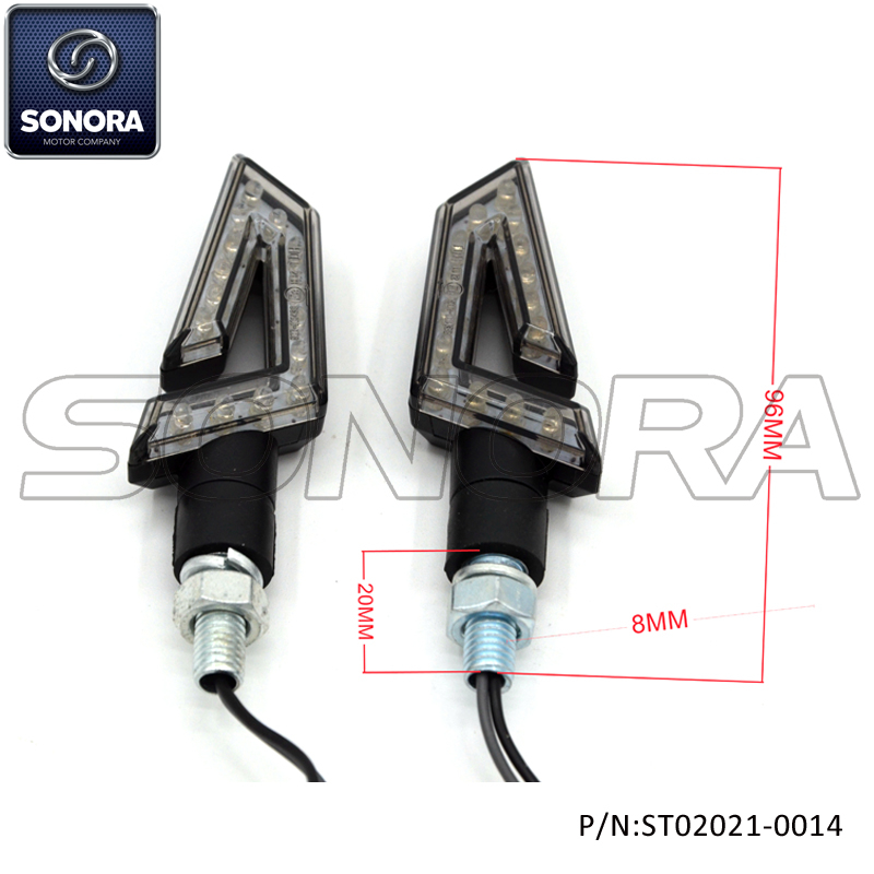 Lente de plástico negro mate disponible en color Clear Smoke, luz LED E-mark (N / P: ST02021-0014)