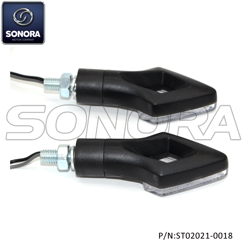 Cuerpo de plástico Lente ahumada de color negro Luz LED con marca E (P / N: ST02021-0018) CALIDAD SUPERIOR